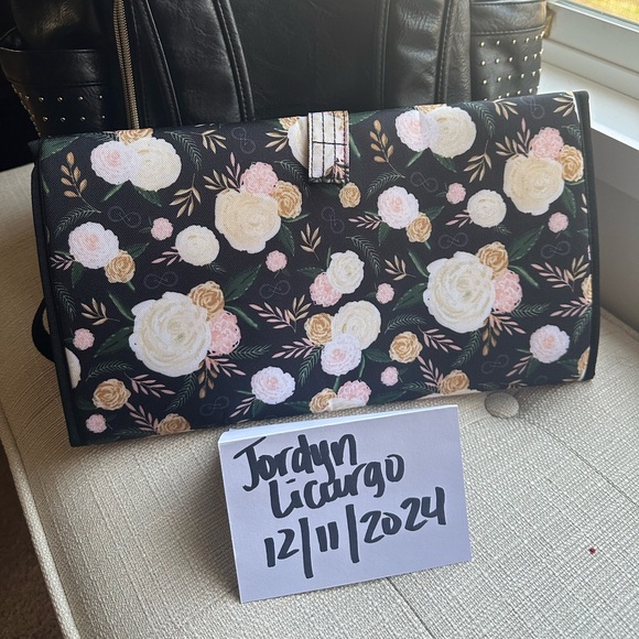 Itzy Ritzy Chelsea OG Boss Bag - Picture 10 of 14